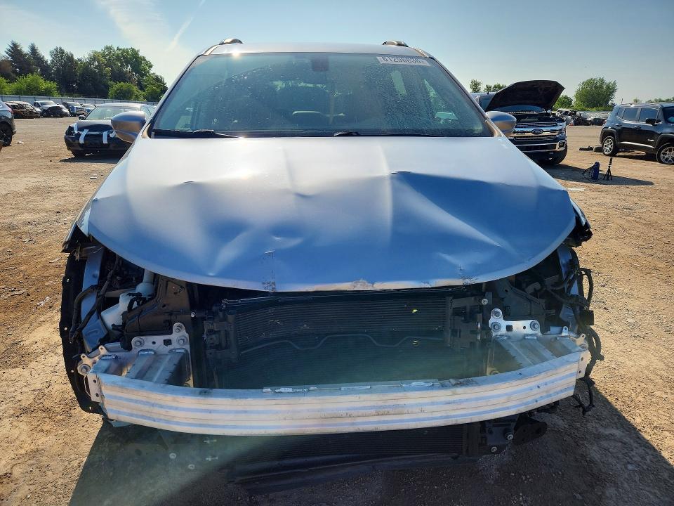 Photo 5 from auction – 2018 CHRYSLER PACIFICA with VIN 2C4RC1EG1JR294252
