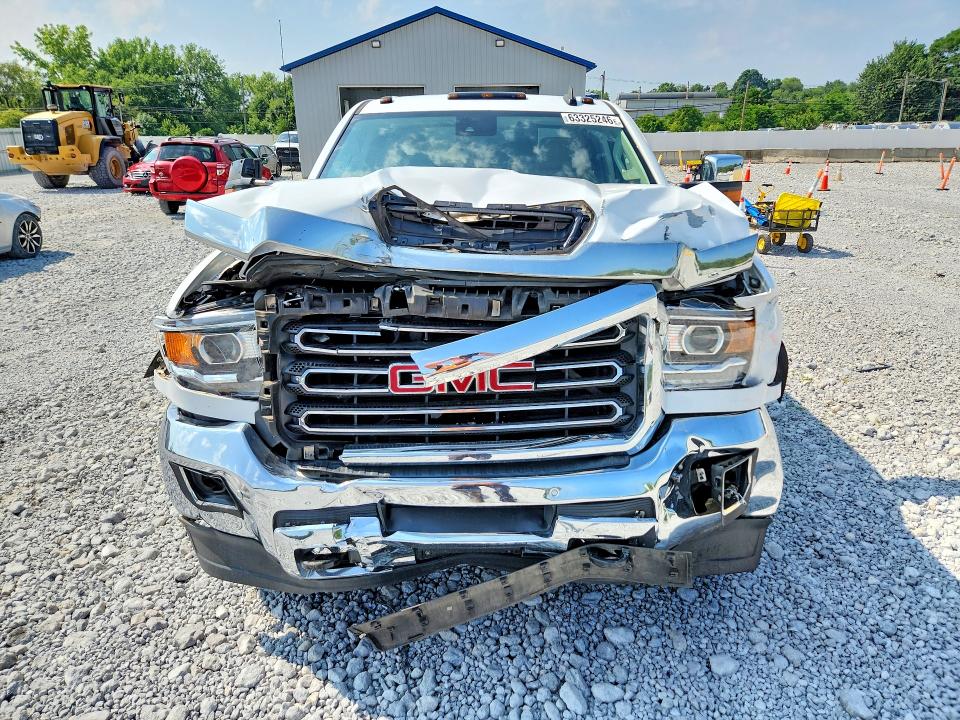Photo 5 from auction – 2017 GMC SIERRA with VIN 1GT12TEY5HF144442