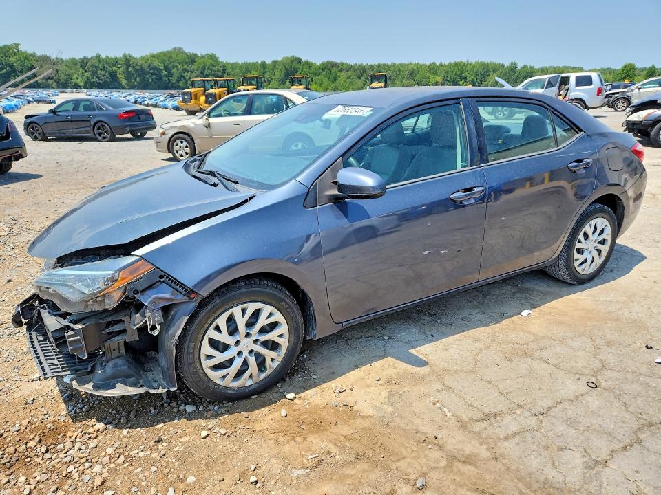 TOYOTA COROLLA 2018 con VIN 5YFBURHE1JP742903 - Foto de la subasta