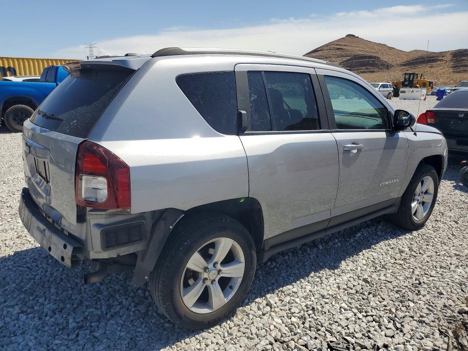 Photo 3 from auction – 2016 JEEP COMPASS with VIN 1C4NJDBB7GD551425