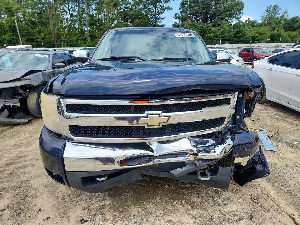 Photo 5 from auction – 2011 CHEVROLET SILVERADO with VIN 1GCRKSE34BZ216464