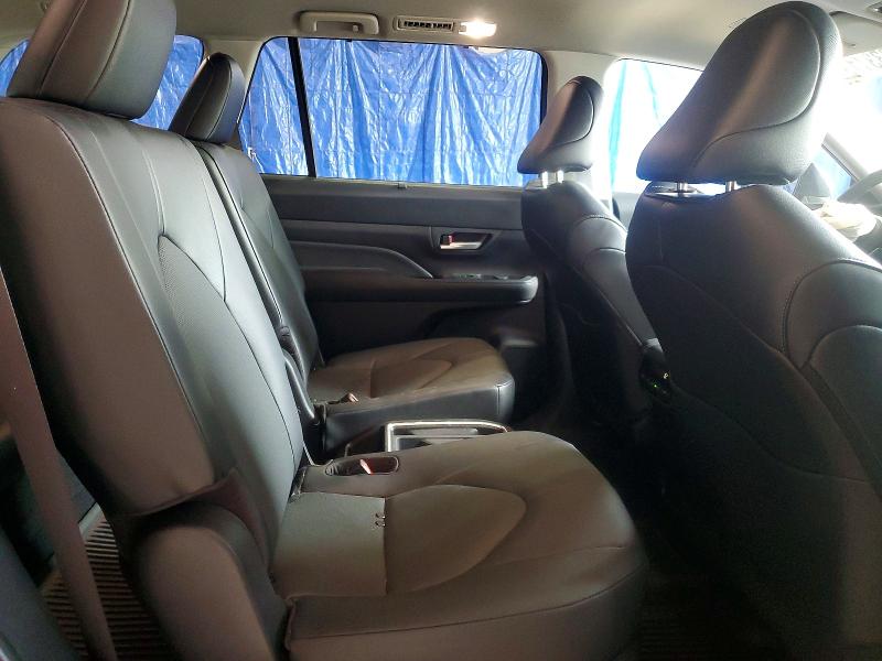 Photo 11 from auction – 2026 TOYOTA GRAND HIGHLANDER HYBRID with VIN 5TDACAB52TS102654