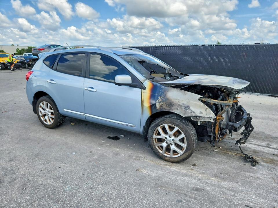 Photo 4 from auction – 2013 NISSAN ROGUE with VIN JN8AS5MT7DW020379
