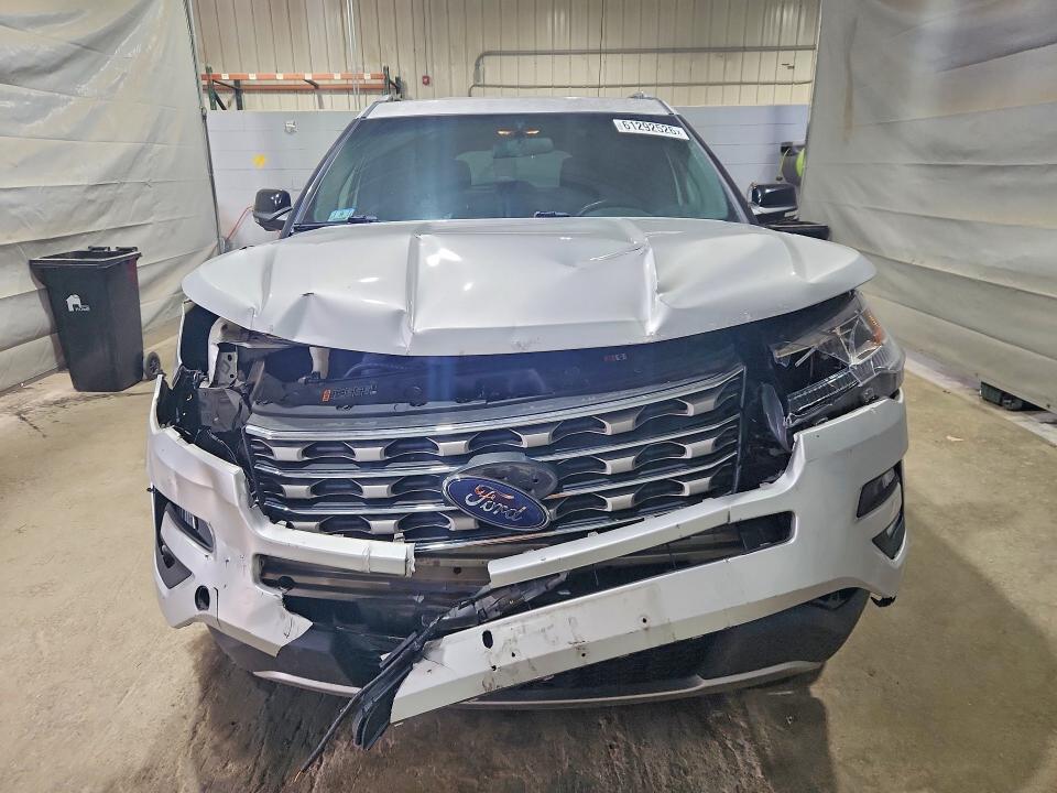 Photo 5 from auction – 2017 FORD EXPLORER with VIN 1FM5K8D86HGC01737