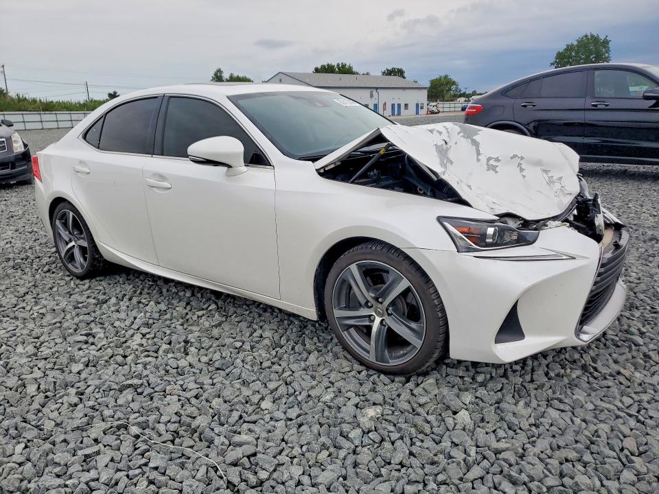 Photo 4 from auction – 2017 LEXUS IS with VIN JTHCM1D26H5021189