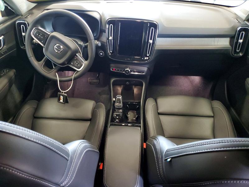 Photo 8 from auction – 2026 VOLVO XC40 with VIN YV4L12UC8T2785805
