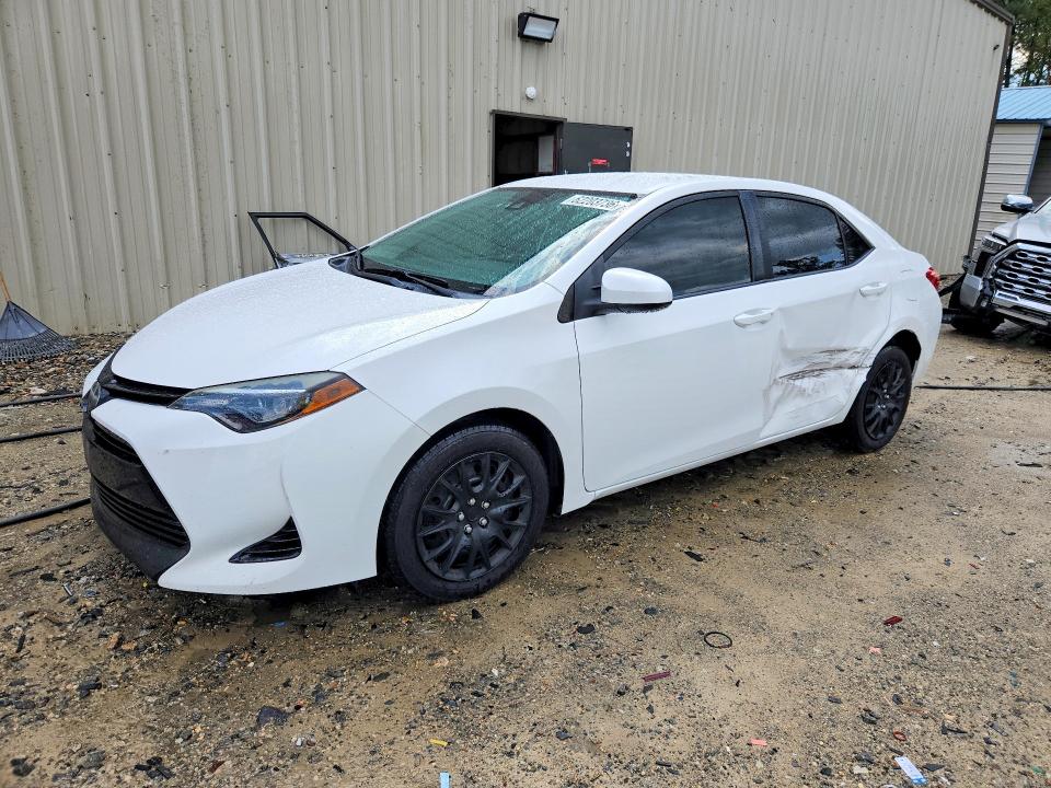 TOYOTA COROLLA 2018 с VIN 2T1BURHE4JC100823 - Снимка от търг