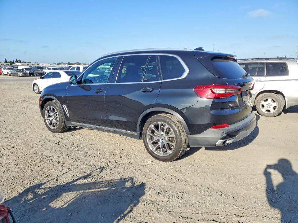 Photo 2 from auction – 2019 BMW X5 with VIN 5UXCR6C59KLK88985