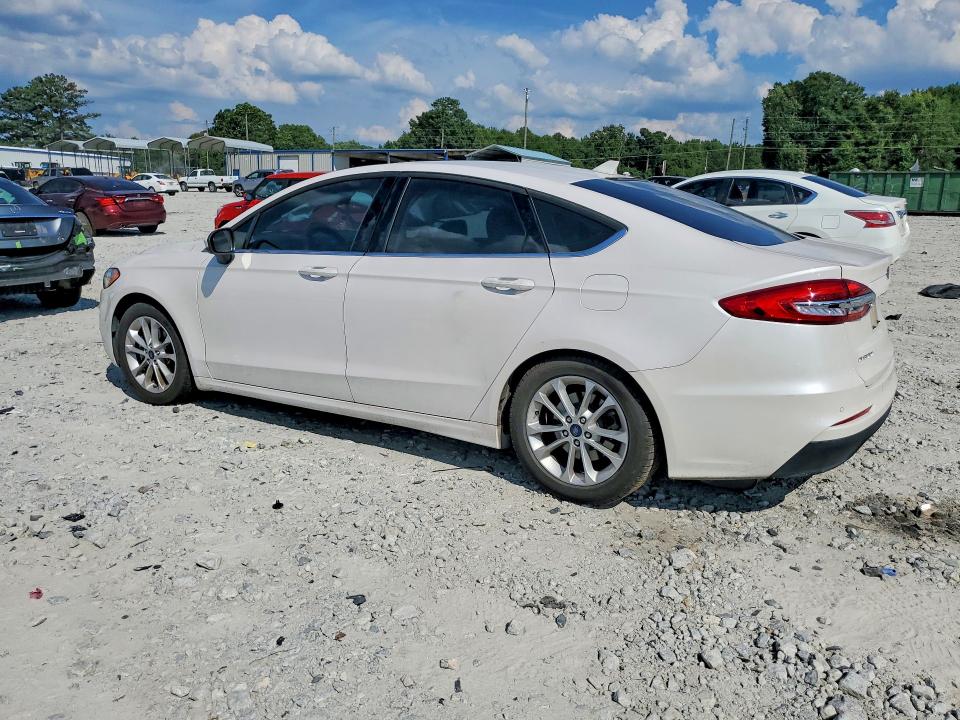 Photo 2 from auction – 2020 FORD FUSION with VIN 3FA6P0HDXLR147661