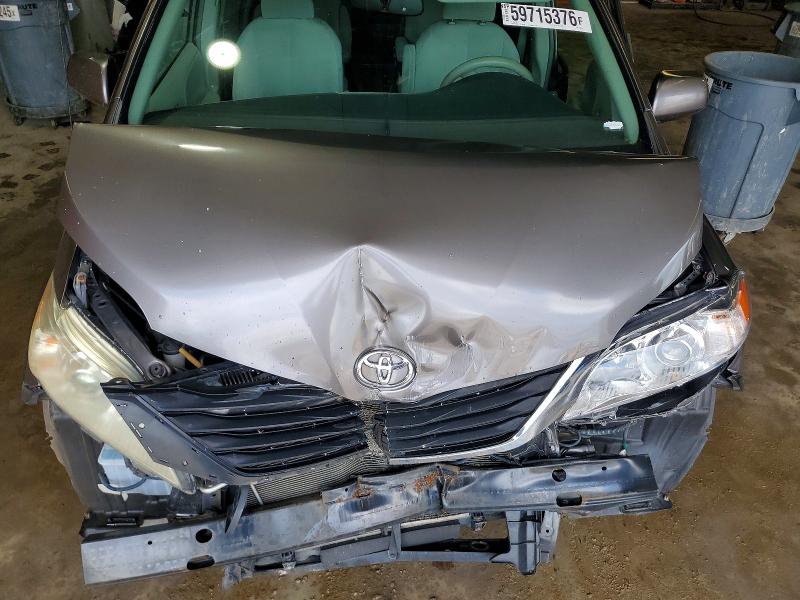 Photo 12 from auction – 2012 TOYOTA SIENNA with VIN 5TDKK3DC4CS182070