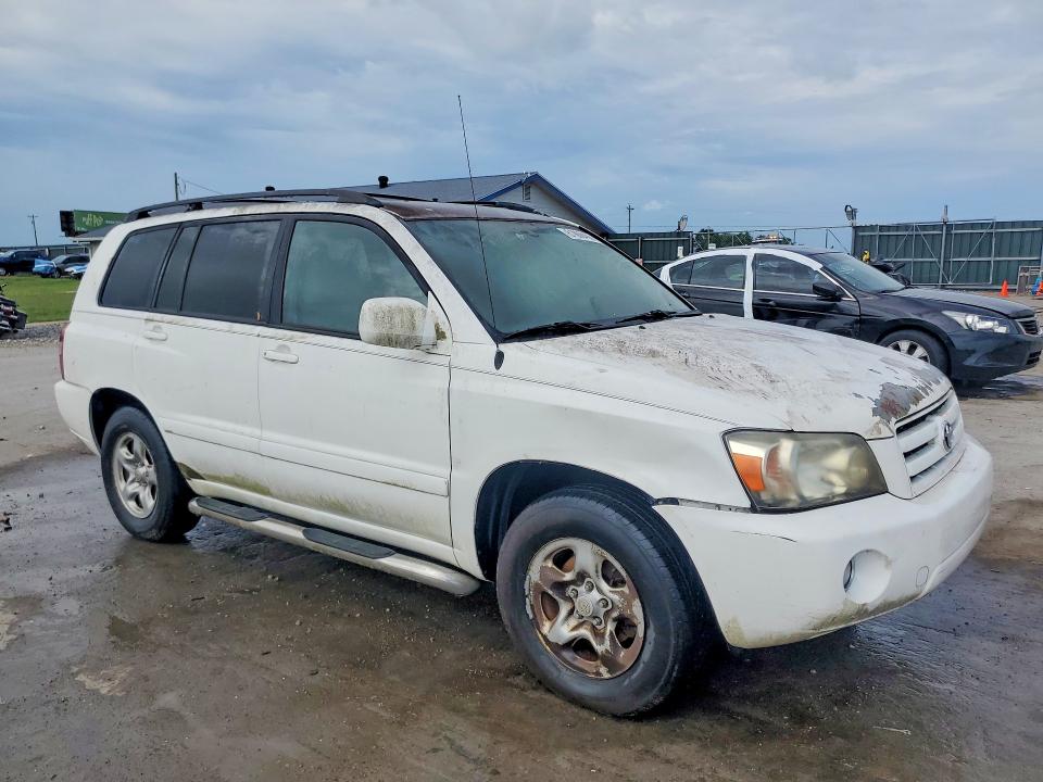 Photo 4 from auction – 2005 TOYOTA HIGHLANDER with VIN JTEGD21A850114420