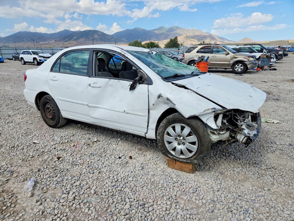 Photo 4 from auction – 2005 TOYOTA COROLLA with VIN 1NXBR32E15Z502195
