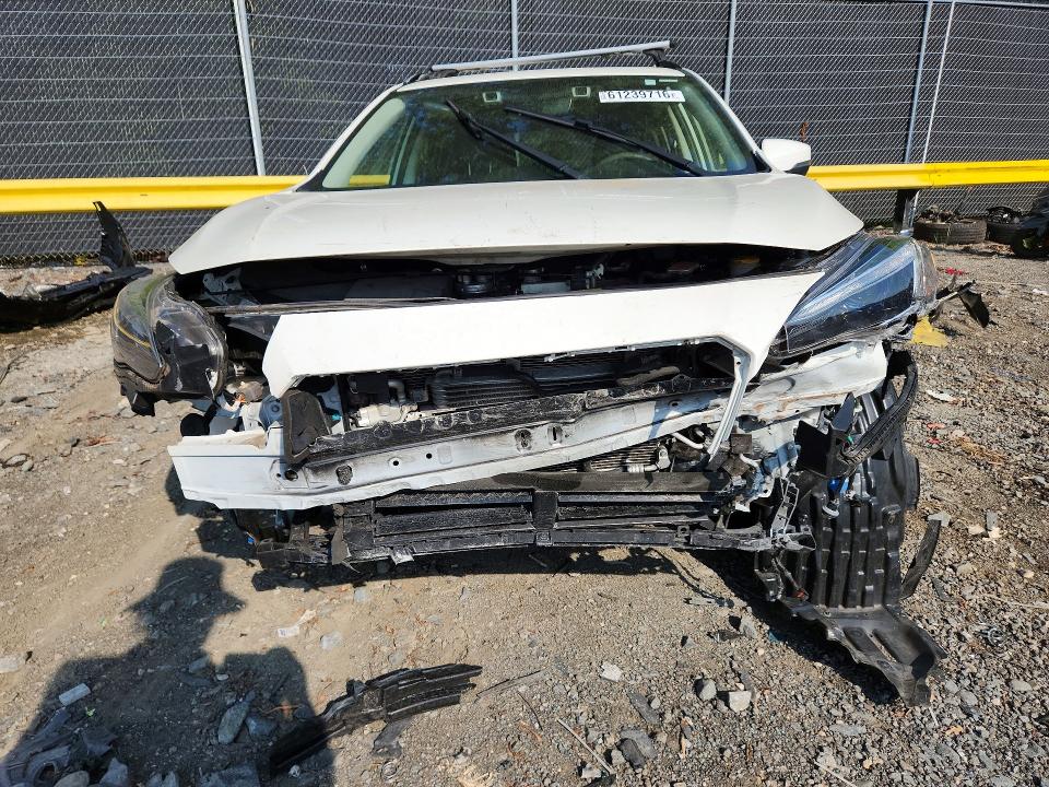 Photo 5 from auction – 2019 SUBARU CROSSTREK with VIN JF2GTDNC6KH351596