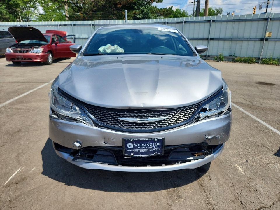 Photo 5 from auction – 2015 CHRYSLER 200 with VIN 1C3CCCBGXFN643990