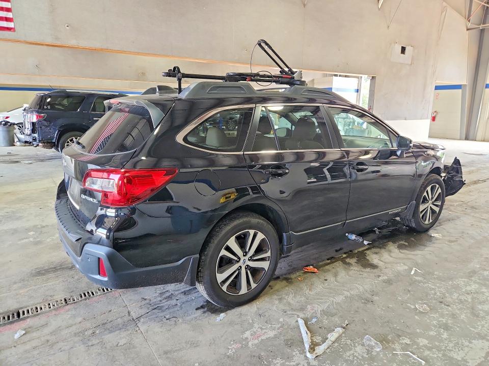 Photo 3 from auction – 2018 SUBARU OUTBACK with VIN 4S4BSANC9J3207753