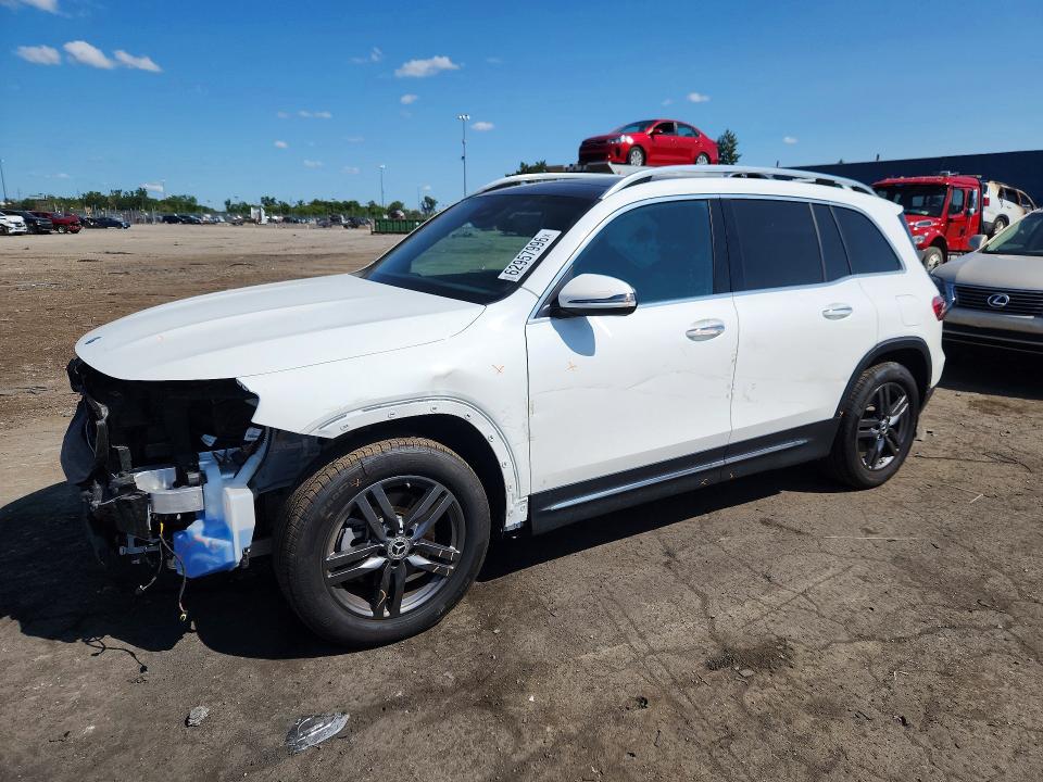 2025 MERCEDES-BENZ GLB