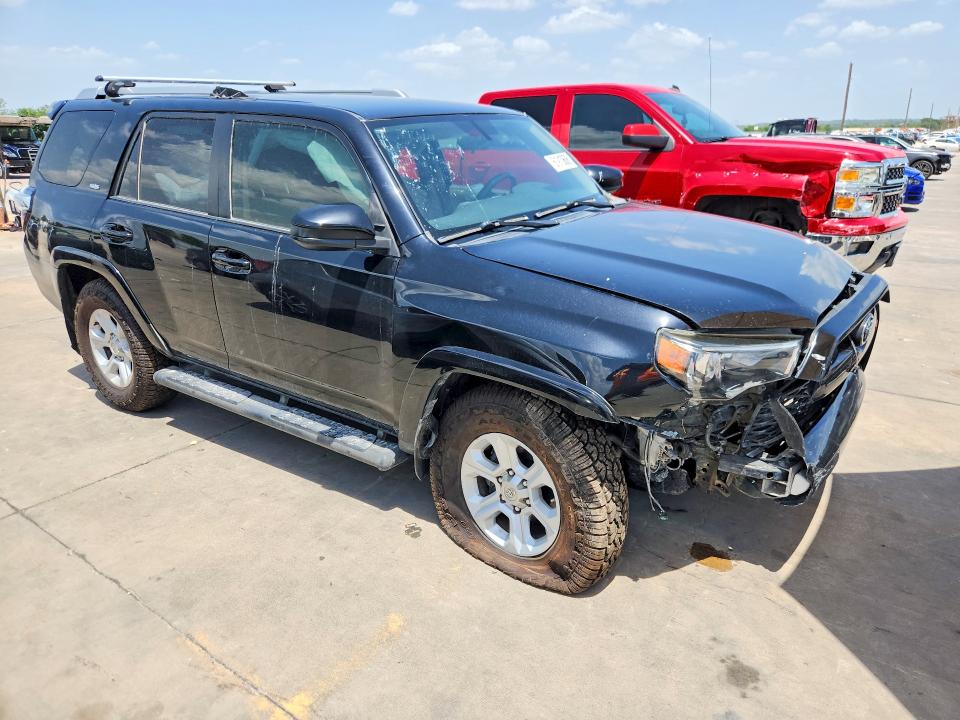 Photo 4 from auction – 2017 TOYOTA 4RUNNER with VIN JTEZU5JR6H5152199