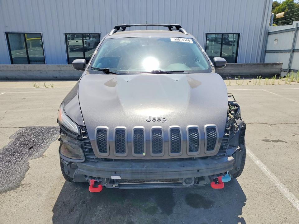 Photo 5 from auction – 2017 JEEP CHEROKEE with VIN 1C4PJMBS1HW649395