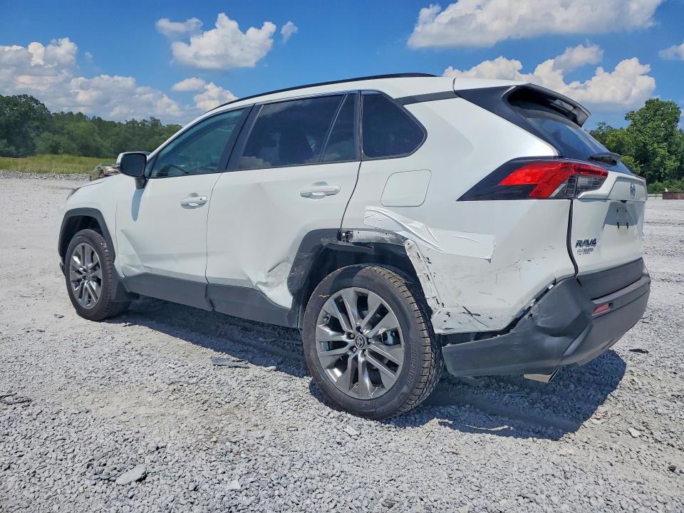 Photo 2 from auction – 2023 TOYOTA RAV4 with VIN 2T3A1RFV8PW357604