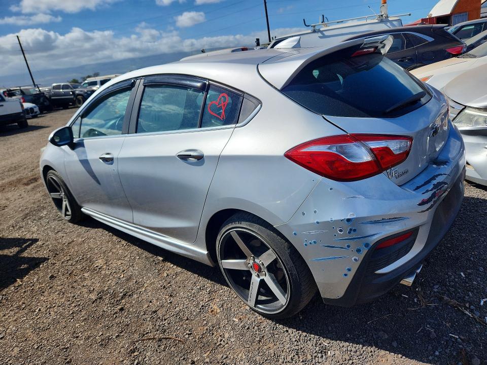 Photo 2 from auction – 2017 CHEVROLET CRUZE with VIN 3G1BE6SM6HS587282