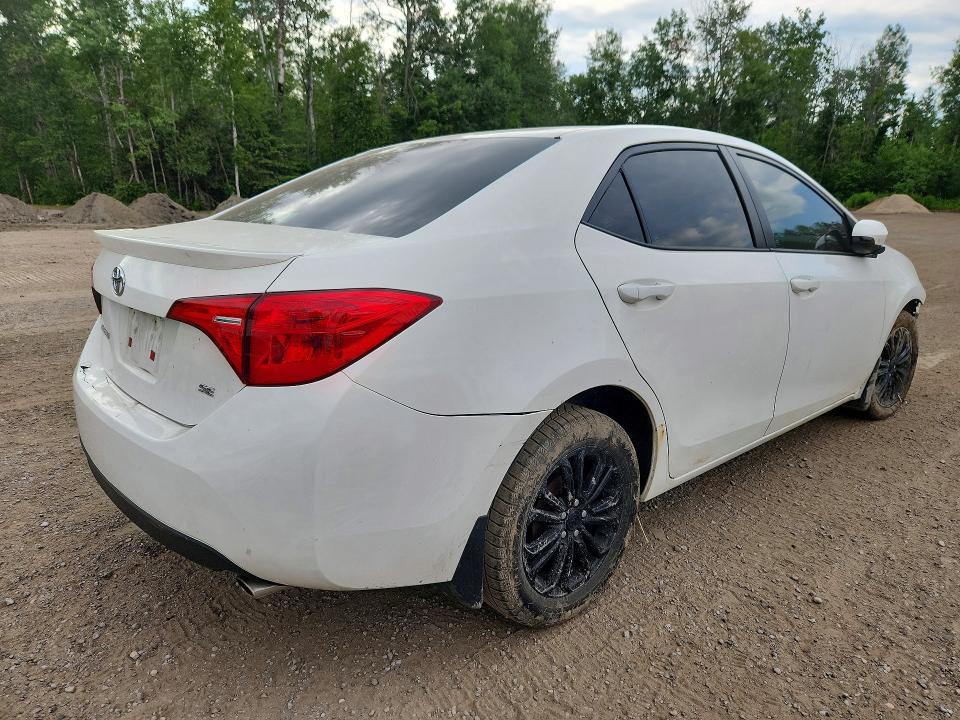 Снимка 3 от търг – 2017 TOYOTA COROLLA с VIN 2T1BURHE9HC876570
