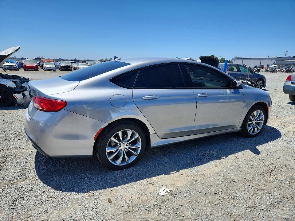 Photo 3 from auction – 2015 CHRYSLER 200 with VIN 1C3CCCBG2FN505828