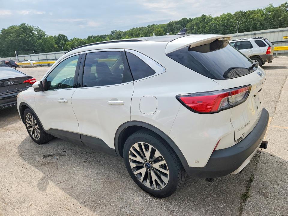 Photo 2 from auction – 2020 FORD ESCAPE with VIN 1FMCU9J92LUA40544