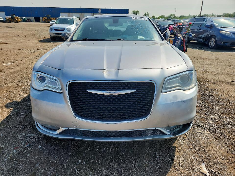 Photo 5 from auction – 2015 CHRYSLER 300 with VIN 2C3CCARG4FH760693