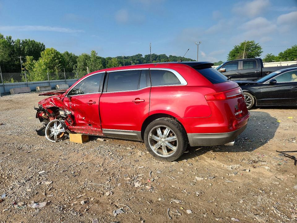 Photo 2 from auction – 2010 LINCOLN MKT with VIN 2LMHJ5FR2ABJ04234