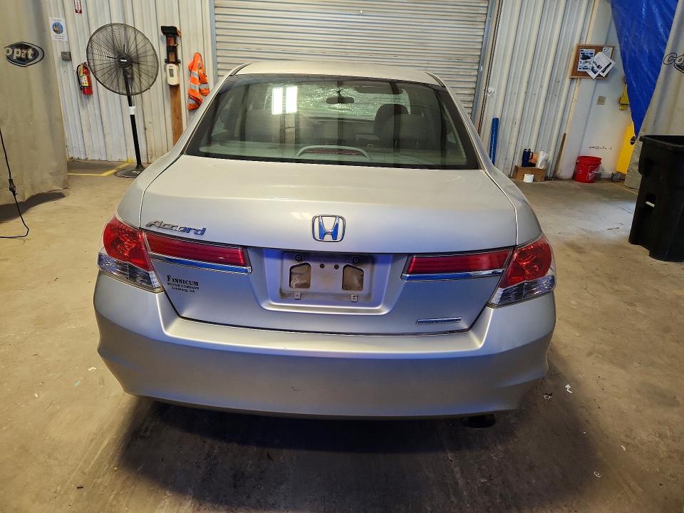 Photo 6 from auction – 2012 HONDA ACCORD with VIN 1HGCP2F61CA115643
