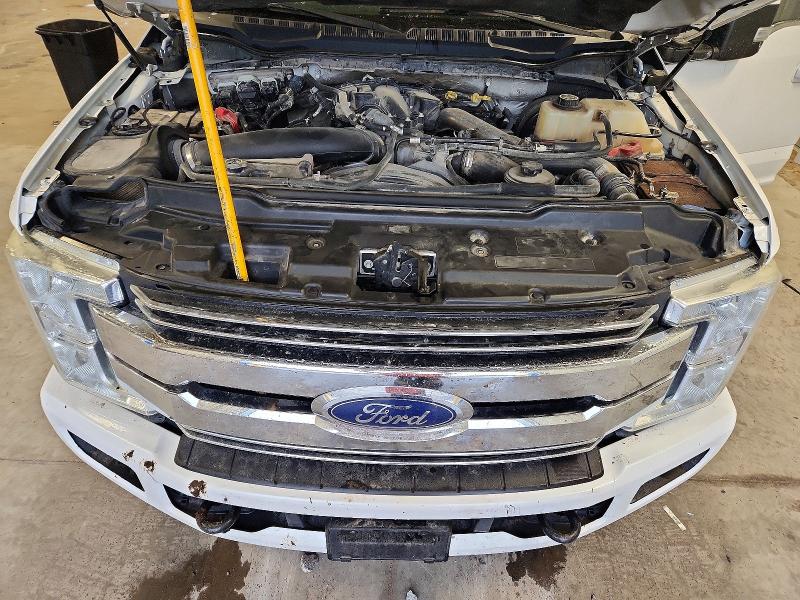 Photo 11 from auction – 2017 FORD F350 with VIN 1FT8W3BT2HEB87167
