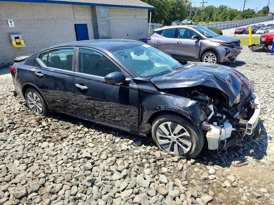 Photo 4 from auction – 2020 NISSAN ALTIMA with VIN 1N4BL4BV1LC201088