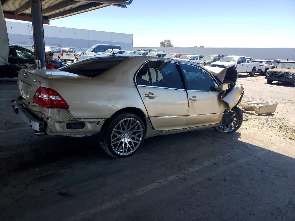 Photo 3 from auction – 2004 LEXUS LS with VIN JTHBN36F940163547