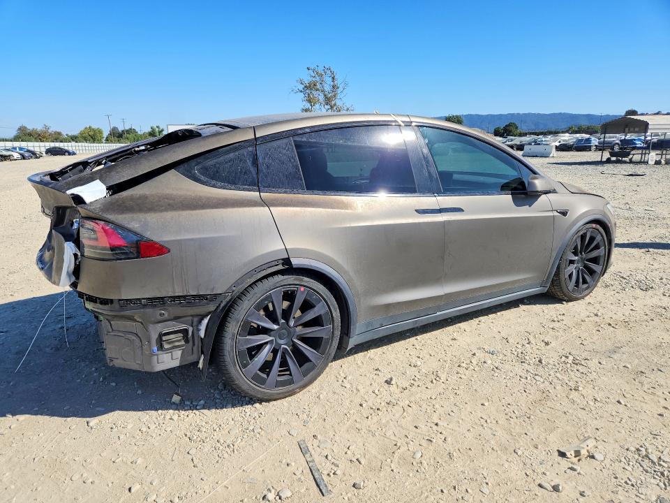 Photo 3 from auction – 2022 TESLA MODEL X with VIN 7SAXCBE52NF329168