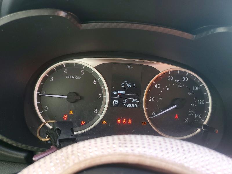 Photo 9 from auction – 2023 NISSAN VERSA with VIN 3N1CN8DV1PL872528