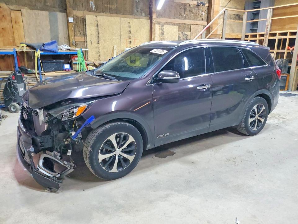 KIA SORENTO 2017 with VIN 5XYPHDA53HG225995 - Photo from auction