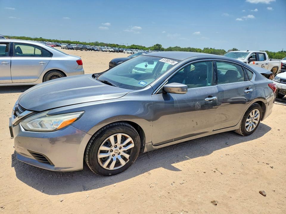 NISSAN ALTIMA 2017 with VIN 1N4AL3AP1HC495074 - Photo from auction