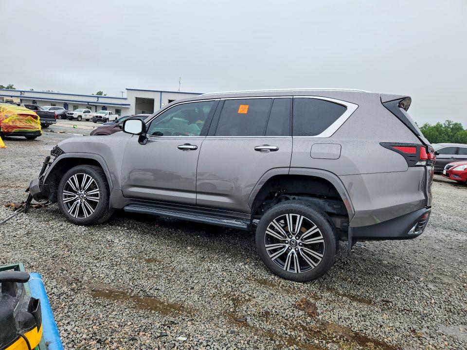 Photo 2 from auction – 2024 LEXUS LX 600 with VIN JTJGB7CX4R4040286