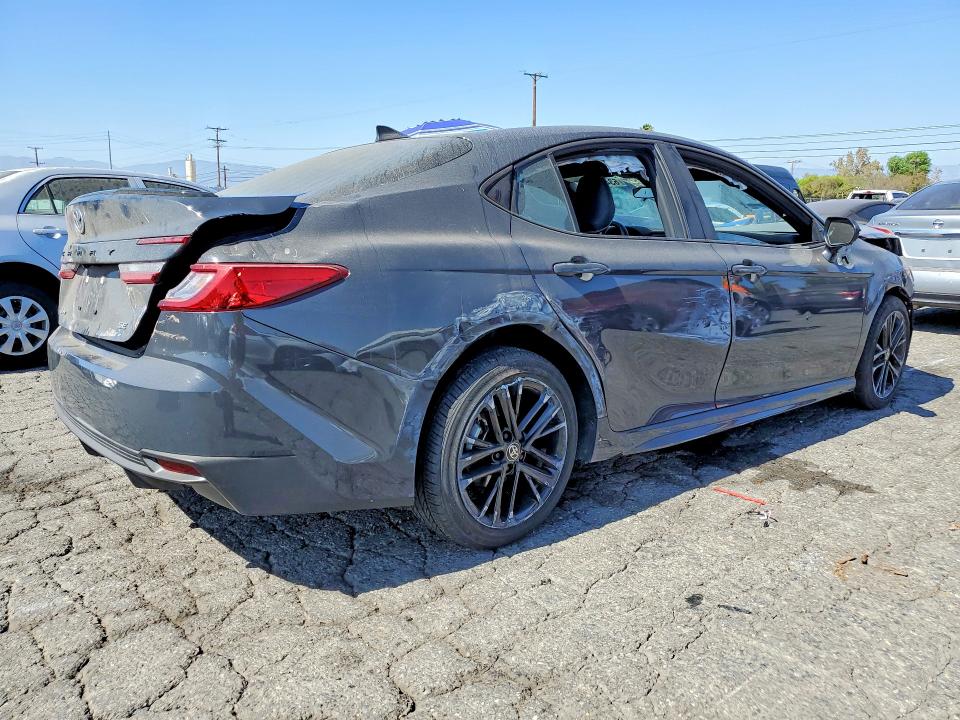Photo 3 from auction – 2025 TOYOTA CAMRY with VIN 4T1DAACK2SU169137