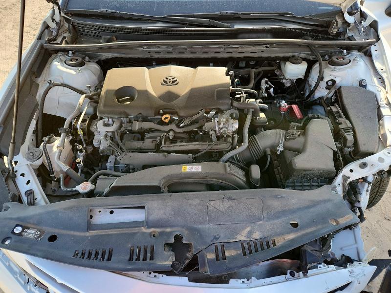 Photo 11 from auction – 2022 TOYOTA CAMRY with VIN 4T1K61AK9NU009367