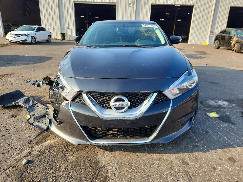 Photo 5 from auction – 2017 NISSAN MAXIMA with VIN 1N4AA6AP7HC419138