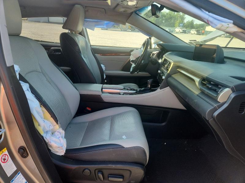 Photo 7 from auction – 2019 LEXUS RX with VIN JTJDZKCAXK2016752