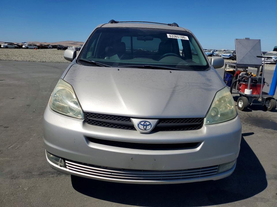 Photo 5 from auction – 2004 TOYOTA SIENNA with VIN 5TDZA22C94S061857