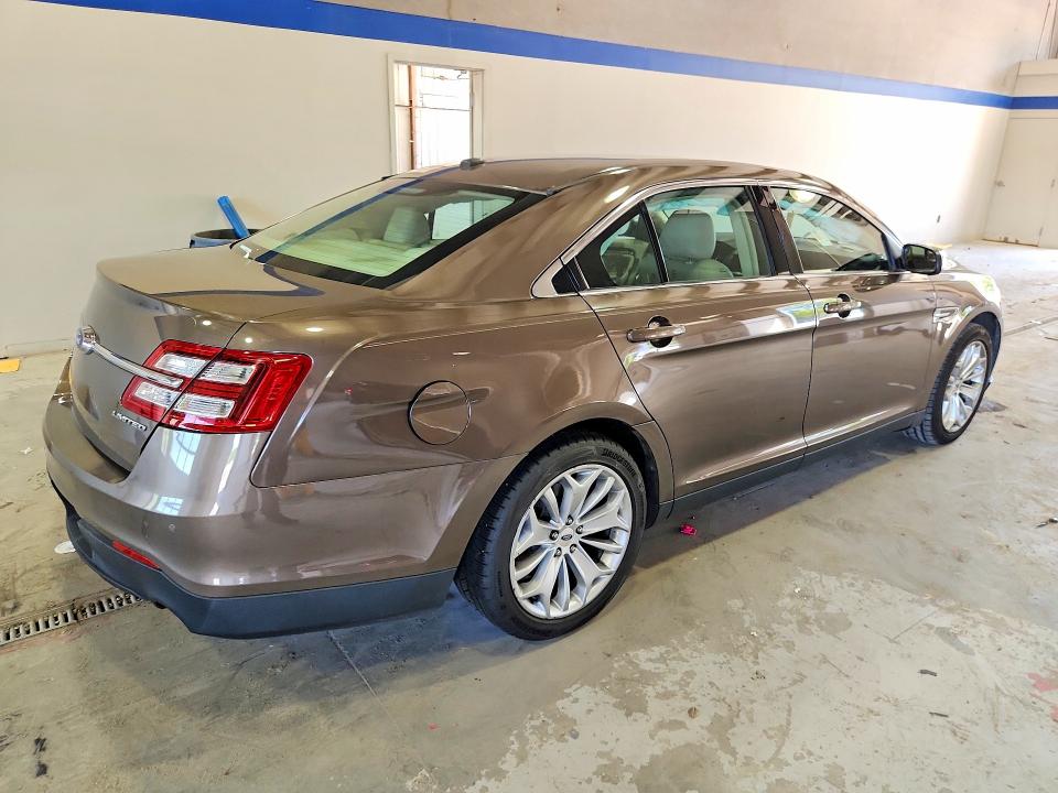 Photo 3 from auction – 2015 FORD TAURUS with VIN 1FAHP2F88FG101218