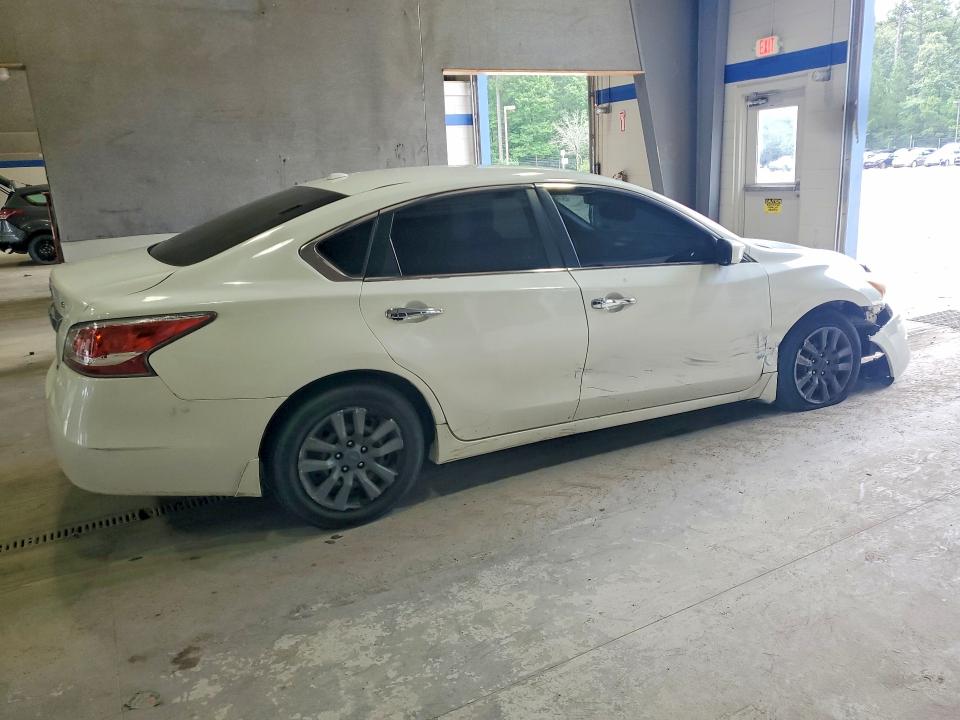 Photo 3 from auction – 2014 NISSAN ALTIMA with VIN 1N4AL3AP6EN333893