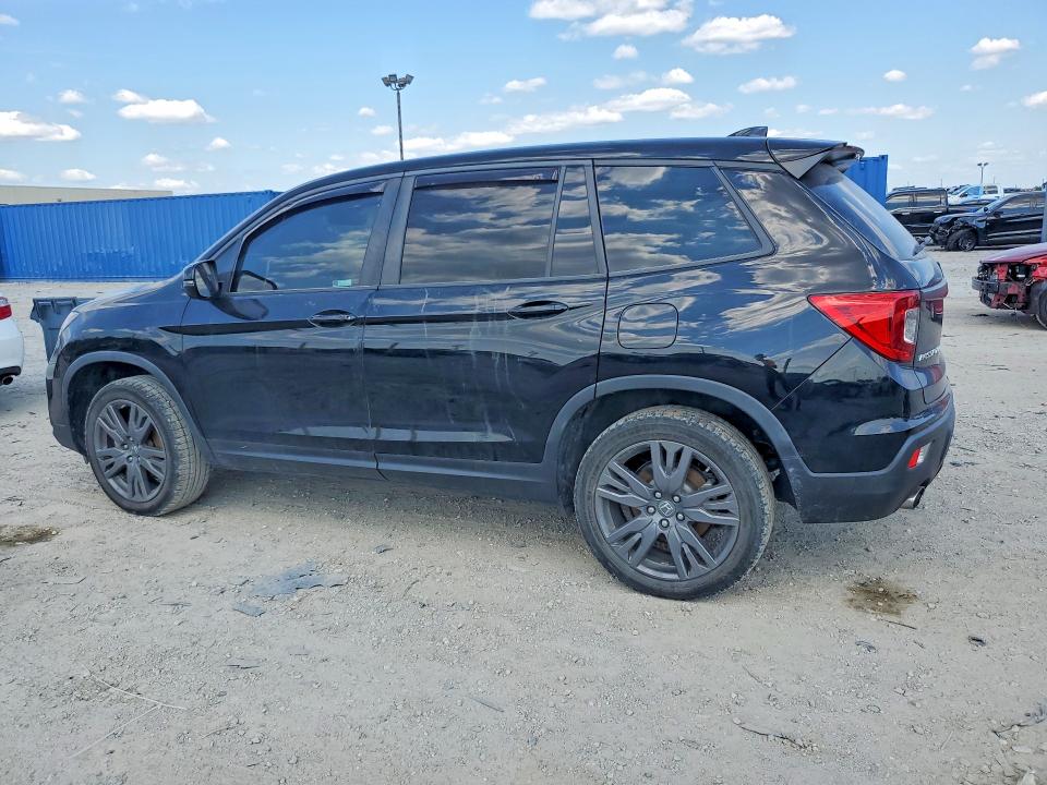 Photo 2 from auction – 2021 HONDA PASSPORT with VIN 5FNYF8H54MB014278