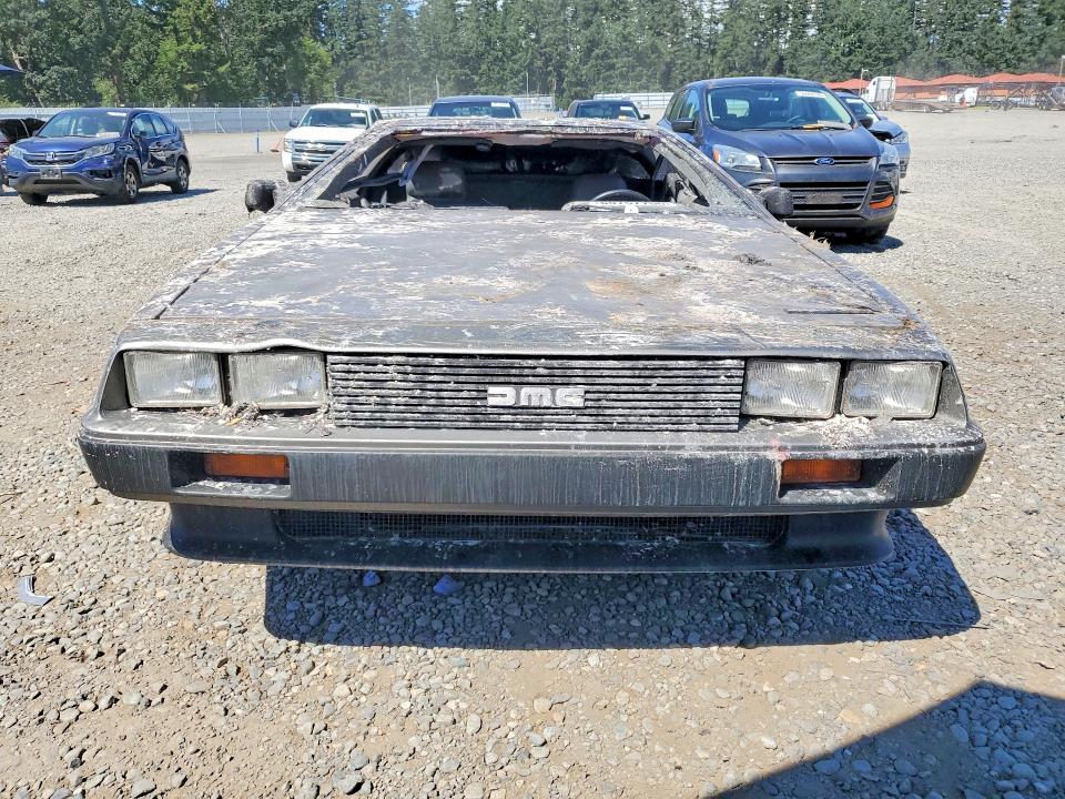 Photo 5 from auction – 1982 DELOREAN DMC-12 with VIN SCEDT26T6CD010332