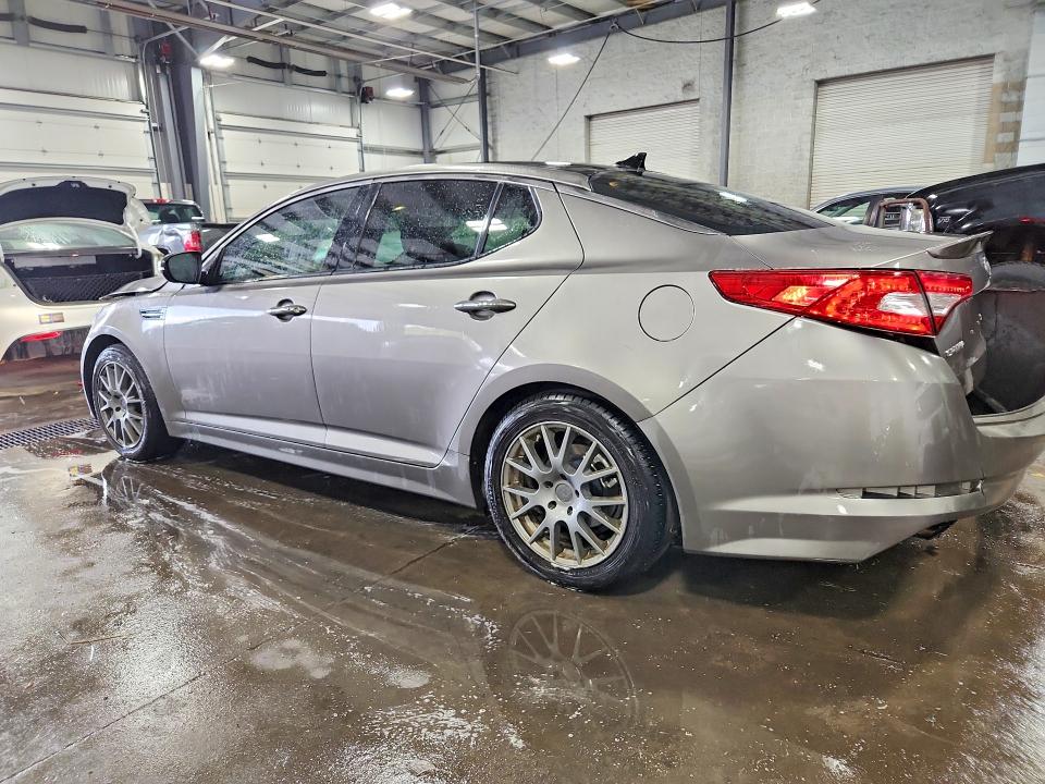 Photo 2 from auction – 2012 KIA OPTIMA with VIN 5XXGR4A68CG013225