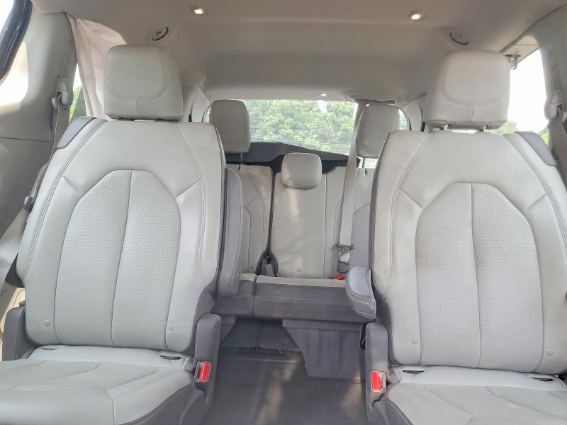Photo 10 from auction – 2017 CHRYSLER PACIFICA with VIN 2C4RC1EG7HR770708