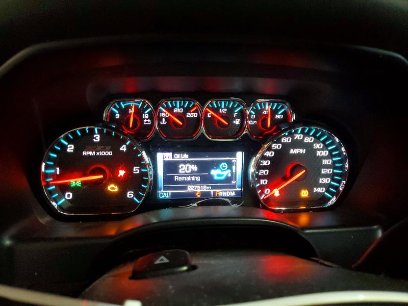 Photo 9 from auction – 2016 CHEVROLET SILVERADO with VIN 3GCUKREC3GG336685